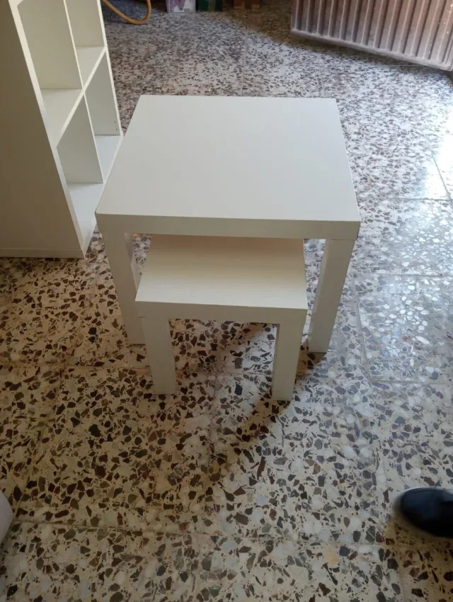 Mesitas auxiliares blancas de madera