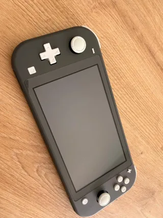 Switch Lite con custodia - Super Mario e Animal Crossing