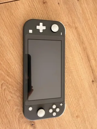 Switch Lite con custodia - Super Mario e Animal Crossing