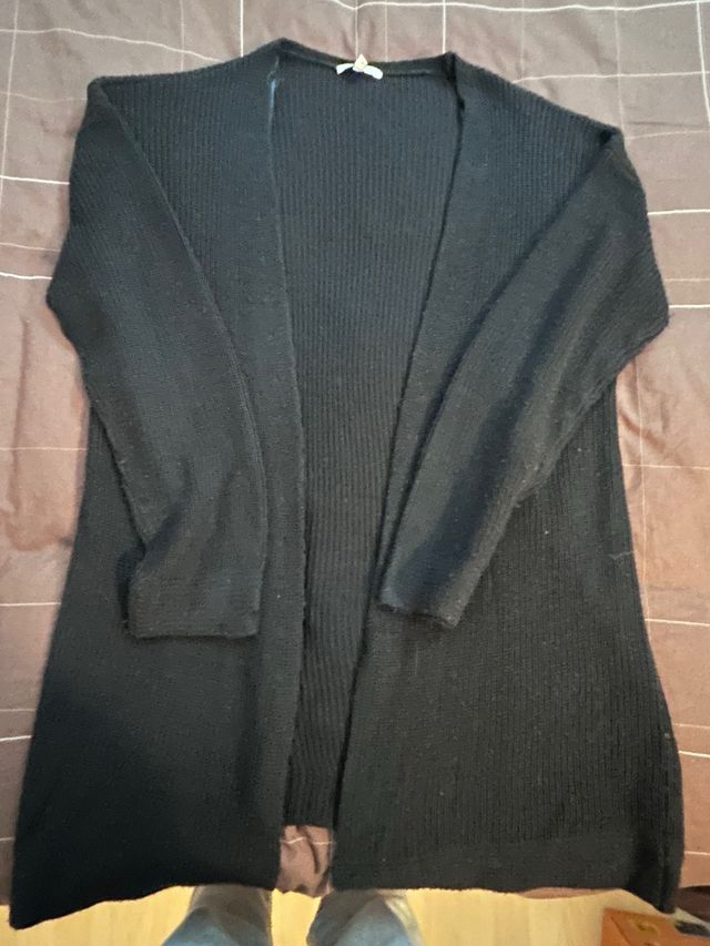 Chaqueta negra de punto