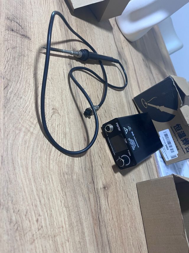 Soldador de estaño T100A feita