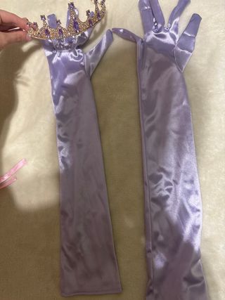 Corset Morado con Guantes y tiara