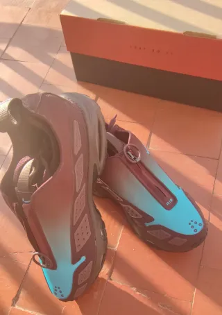 Nike Air Max SNDR "Burgundy Crush" N 37'5