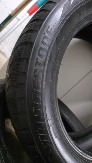 Neumáticos Invierno Bridgestone 245/50 R18 100H