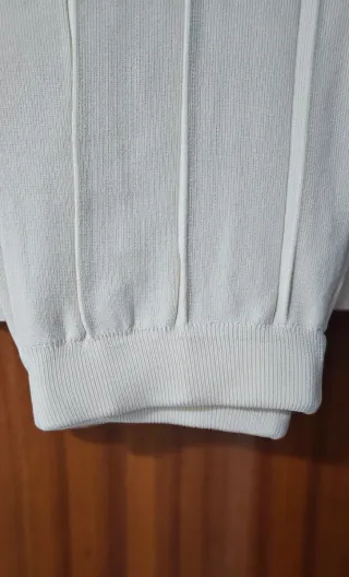 Conjunto pantalón y camiseta blanco roto