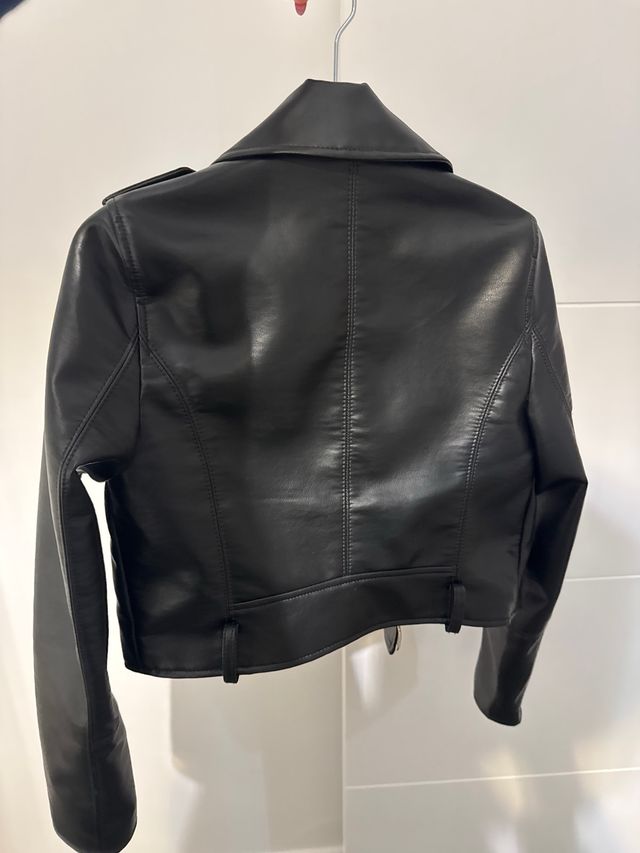Chaqueta cuero Pull&Bear negra Talla XS