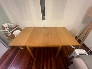 Mesa extensible de madera