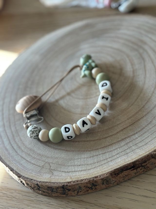 Chupetero personalizado dinosaurio