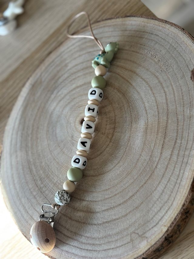 Chupetero personalizado dinosaurio