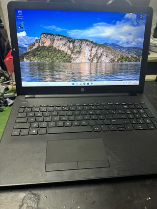 Portatil HP AMD A10 8GB DDR4 128GB SSD Windows 11