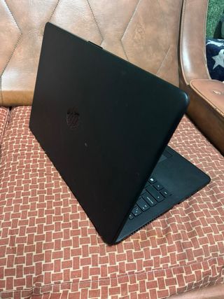 Portatil HP AMD A10 8GB DDR4 128GB SSD Windows 11