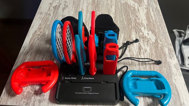Accesorios Nintendo Switch: Volantes y Raquetas