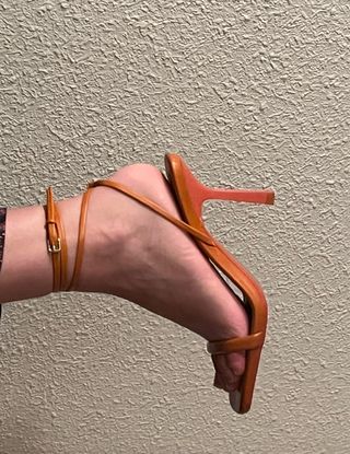 Sandalias de tacón naranjas