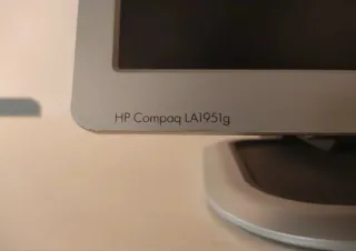 Monitor HP LCD 19 LA1951G