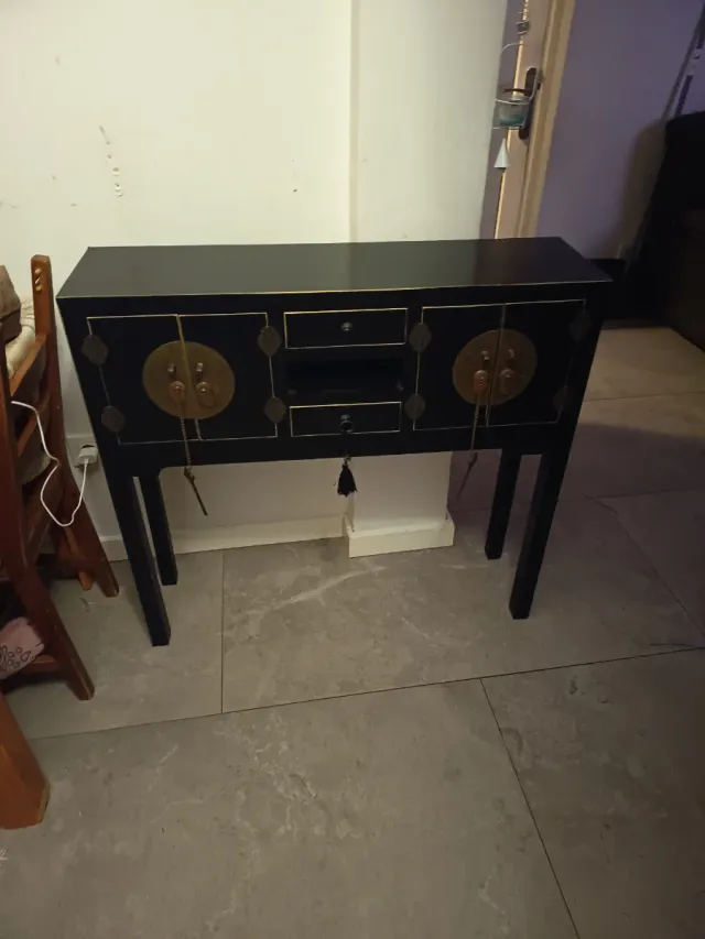 Consola Negra 2 Cajones 4 Puertas