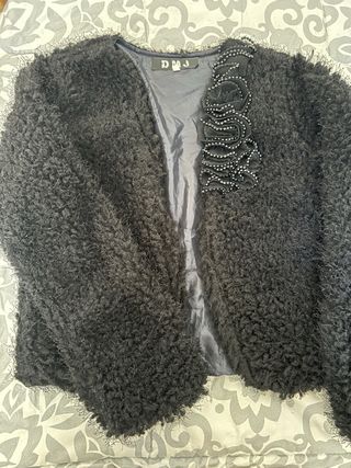 Chaquetilla DMJ negra para bodas