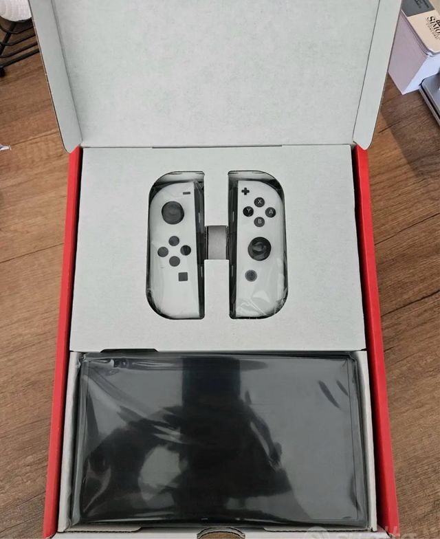Nintendo Switch OLED - Nuovo