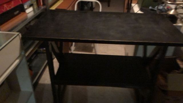 Tavolo in legno nero