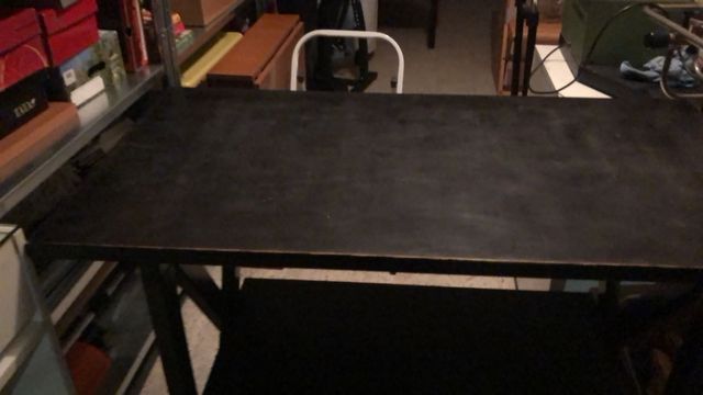 Tavolo in legno nero