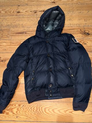 Chaqueta Moncler Azul con Capucha