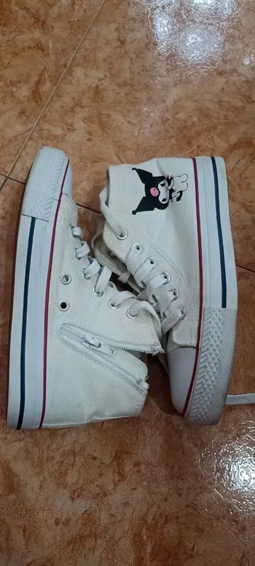 Zapatillas Blancas Kuromi Talla 34