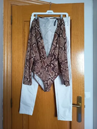 Pantalón Stradivarius y Body Zara Serpiente