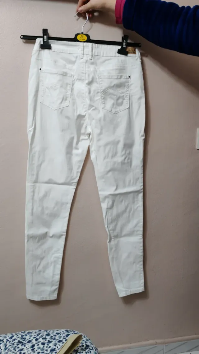 Pantalón Amichi Blanco Talla 42