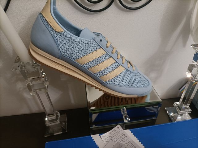 Zapatillas Adidas Talla 42 Azul y Beige