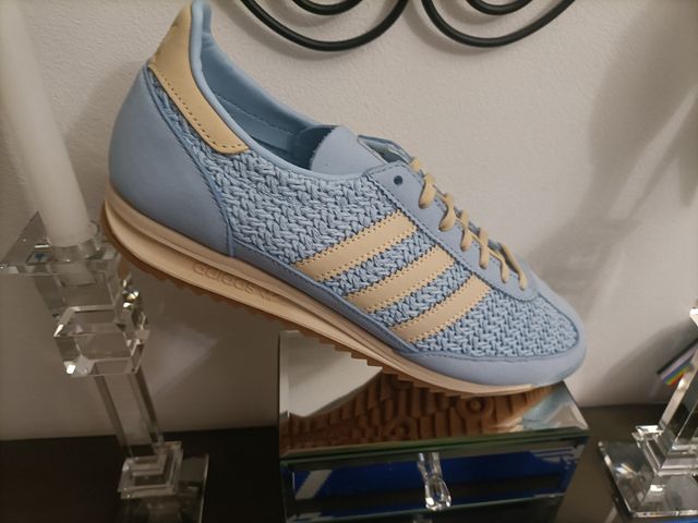Zapatillas Adidas Talla 42 Azul y Beige