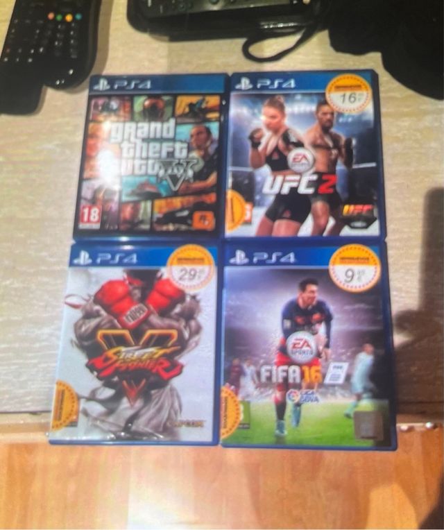 Consola Playstation 4 Negra