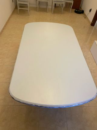 Mesa de comedor restaurada