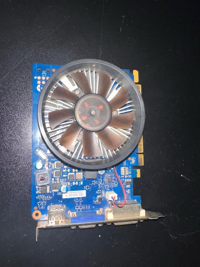 Tarjeta Gráfica Medion GTX750-2G