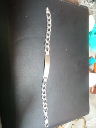 Esclava de plata maciza