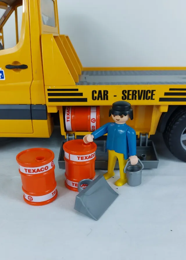 Camión grua asistencia bruder