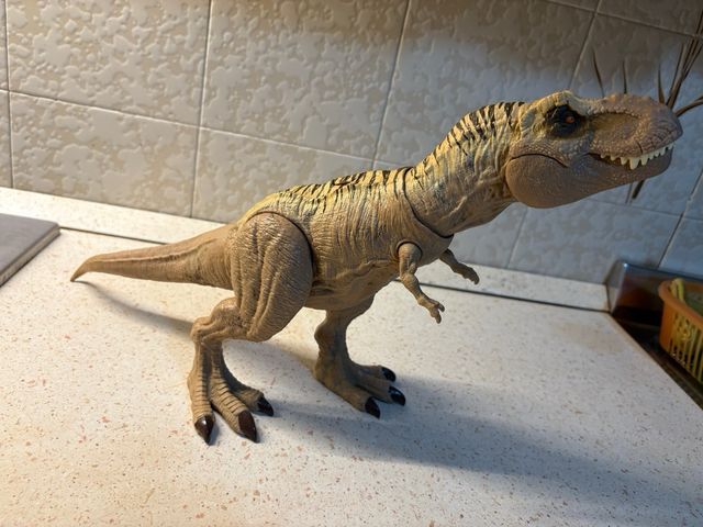 Dinosauro T-Rex Caccia e Divora