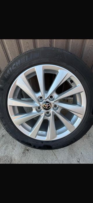 Llantas Toyota Camry 17