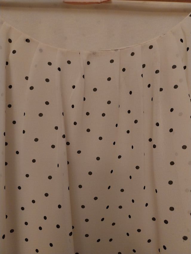 Blusa Precchio de gasa en blanco roto con topitos