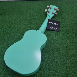 Ukelele Makala Azul con Funda