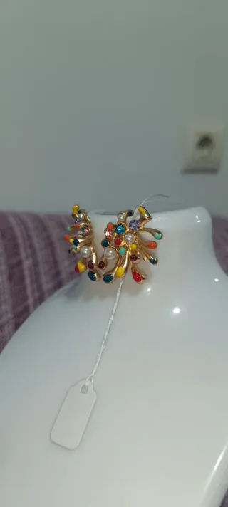Pendientes dorados multicolor