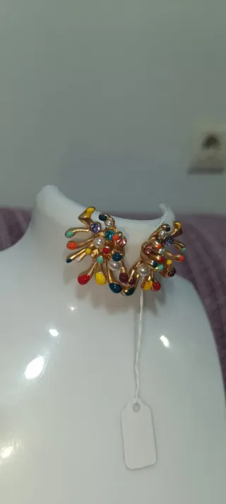 Pendientes dorados multicolor
