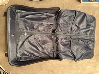 Maleta de viaje John Travel negra