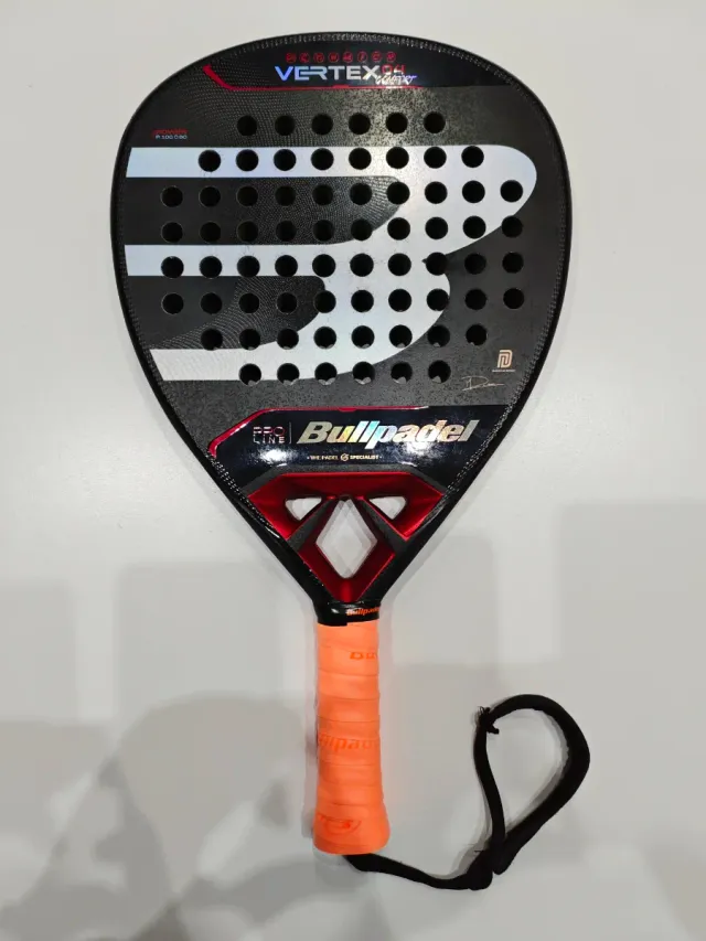 Bullpadel Vertex 04 Confort
