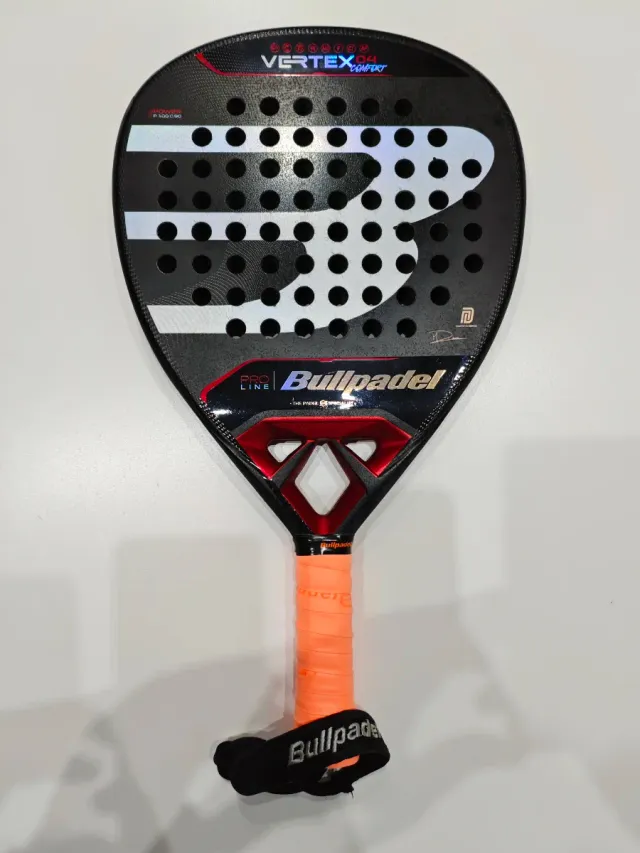 Bullpadel Vertex 04 Confort