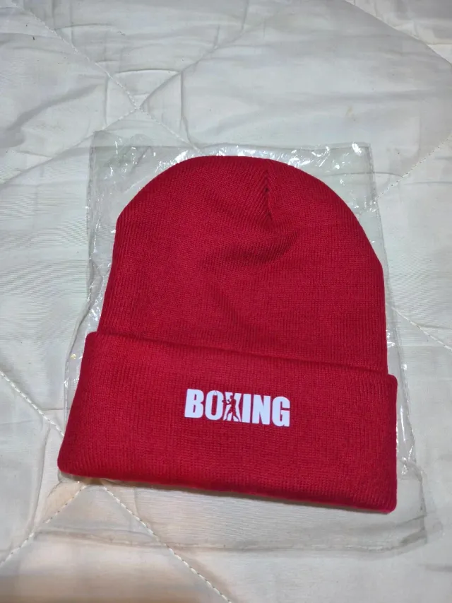 Gorro de boxeo rojo
