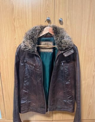 Chaqueta de piel Zara marrón