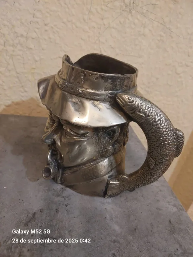 Antica caraffa in alpaca