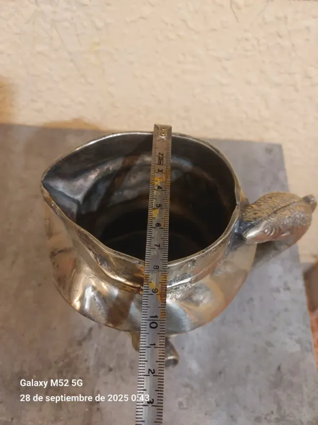 Antica caraffa in alpaca