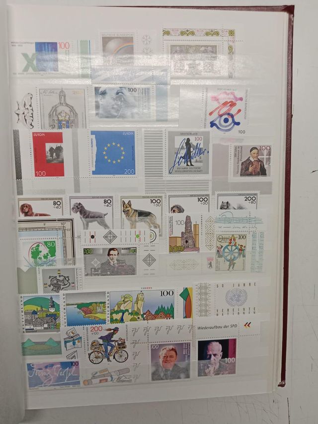 Clasificador con 1275 sellos de Alemania Nuevos