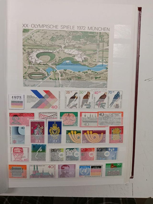 Clasificador con 1275 sellos de Alemania Nuevos