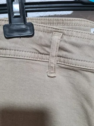 Pantalón ancho Zara beige